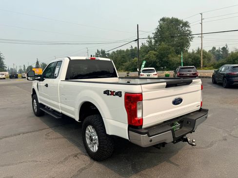 Used 2019 Ford F250 XLT w/ XLT Value Package AWD/4WD image 5