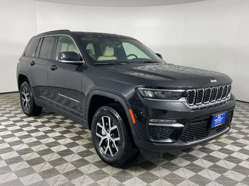 New 2025 Jeep Grand Cherokee Limited w/ Luxury Tech Group II AWD/4WD image 7