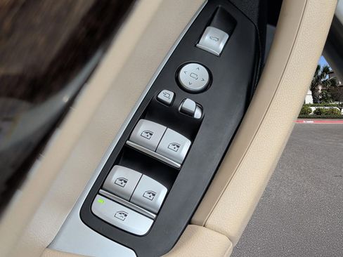 Used 2024 BMW X3 sDrive30i w/ Premium Package RWD image 9