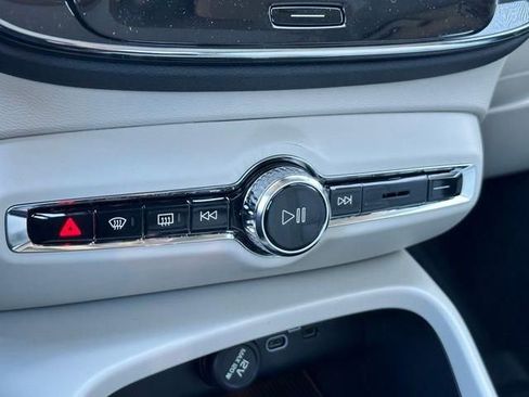 New 2026 Volvo XC40 B5 Plus w/ Protection Package Premier image 18