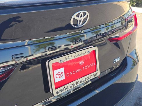 Used 2026 Toyota Camry SE FWD image 15