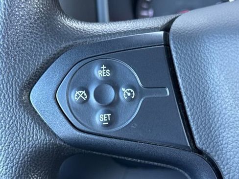 Used 2015 GMC Sierra 1500 2WD Regular Cab image 32