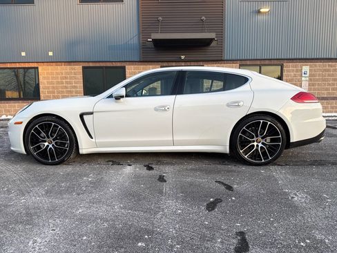 Used 2015 Porsche Panamera 4S image 30