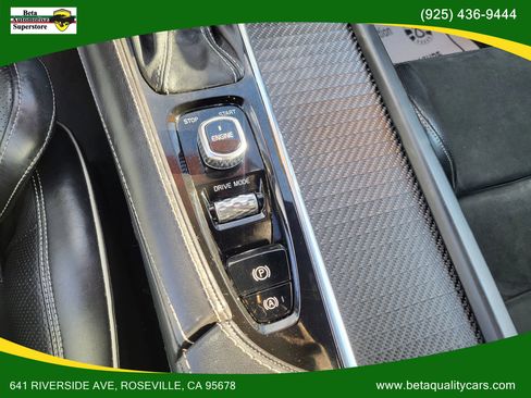 Used 2017 Volvo XC90 T6 R-Design w/ Vision Package image 62