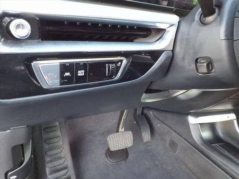 Certified 2024 Cadillac Lyriq Luxury image 28