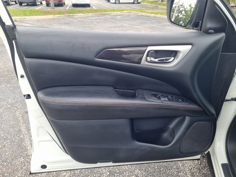 Used 2020 Nissan Pathfinder SV w/ Rock Creek Edition FWD image 23