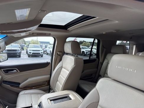 Used 2017 GMC Yukon Denali image 22