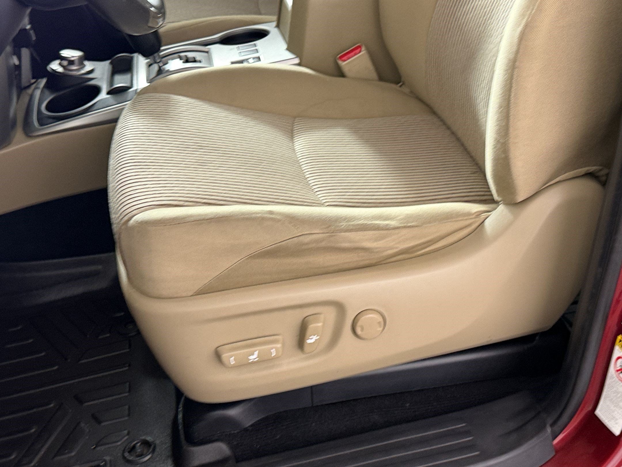 Used 2013 Toyota 4Runner SR5 w/ Convenience Pkg AWD/4WD image 16