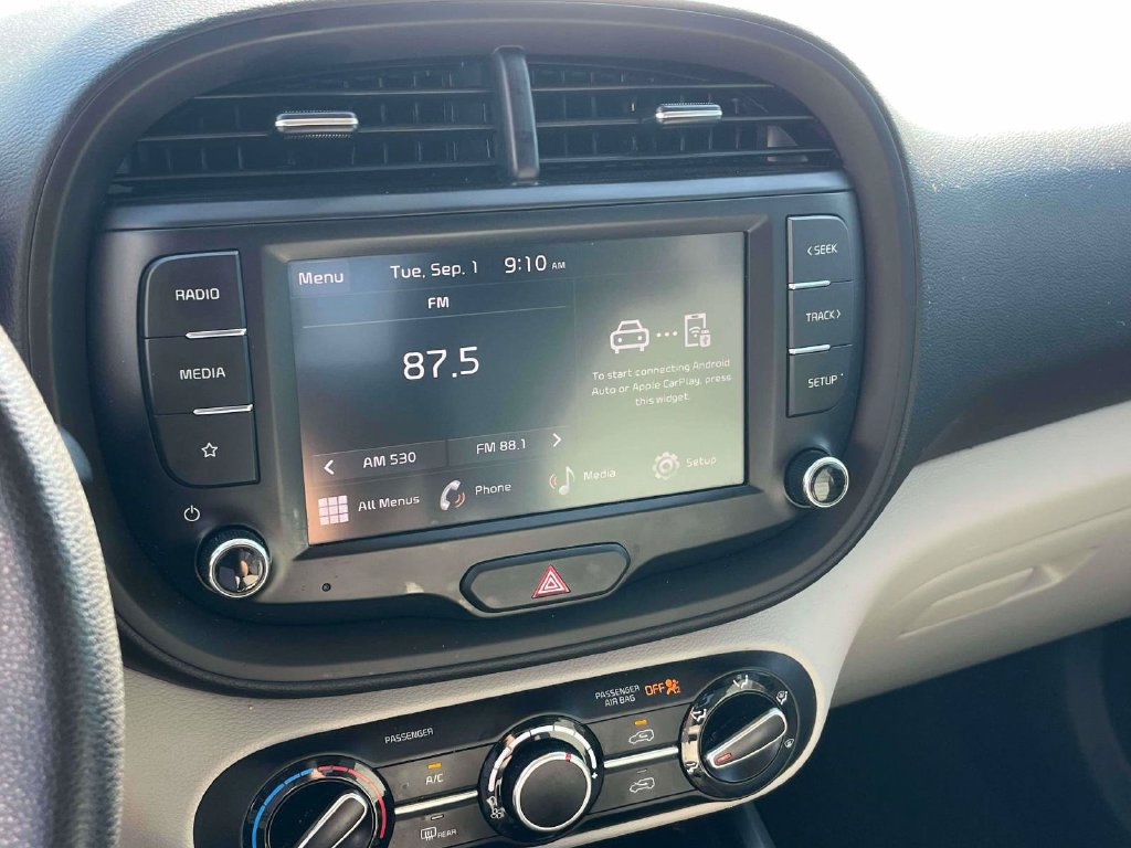 Used 2023 Kia Soul LX FWD image 20
