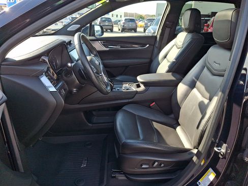 Used 2022 Cadillac XT5 Premium Luxury image 13