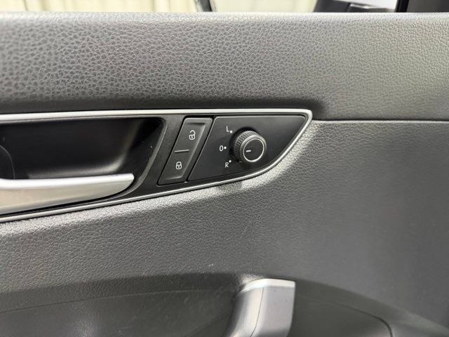 Used 2016 Volkswagen Passat 1.8T S FWD image 18