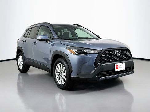 Certified 2022 Toyota Corolla Cross LE AWD/4WD image 1