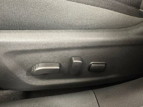 Used 2023 Nissan Altima 2.5 SV w/ SV Premium Package FWD image 18
