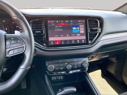 Used 2025 Dodge Durango GT AWD/4WD image 7