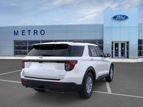 New 2026 Ford Explorer Active image 8