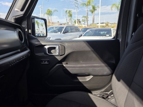 Certified 2023 Jeep Wrangler Unlimited image 17
