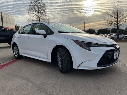 New 2026 Toyota Corolla LE image 4