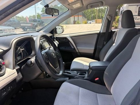 Used 2014 Toyota RAV4 LE FWD image 14