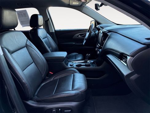 Used 2018 Chevrolet Traverse RS image 15