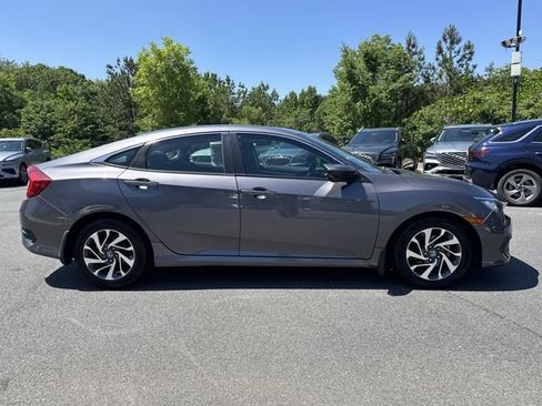 Used 2016 Honda Civic EX image 8