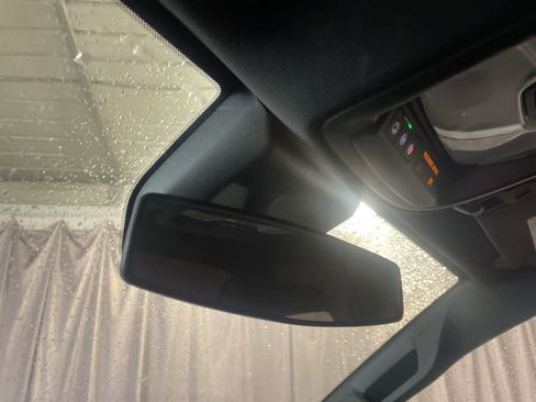 Used 2023 GMC Canyon Elevation image 25