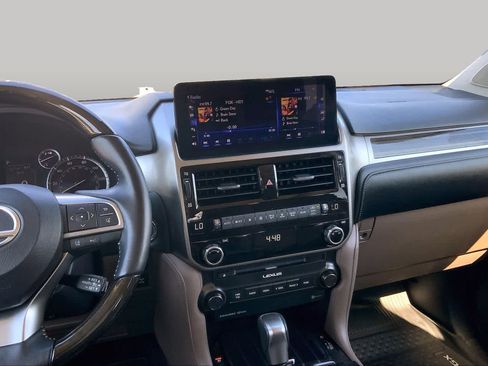Used 2023 Lexus GX 460 Premium w/ Premium Package AWD/4WD image 7