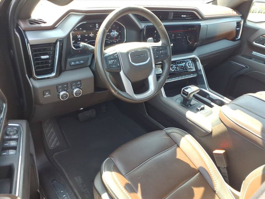 Used 2023 GMC Sierra 1500 Denali w/ Denali Reserve Package AWD/4WD image 11