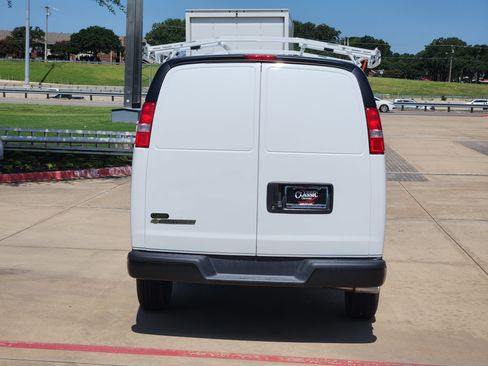 New 2025 Chevrolet Express 2500 w/ Driver Convenience Package image 12