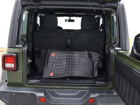 Used 2020 Jeep Wrangler Rubicon image 13