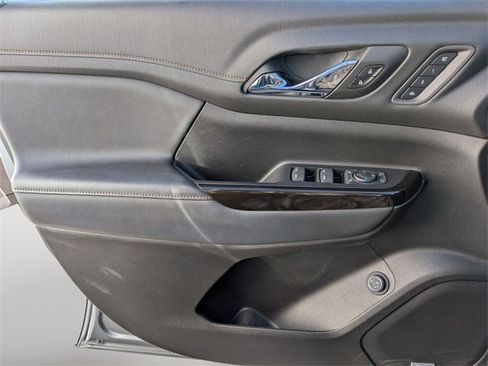 Used 2023 GMC Acadia AT4 w/ Technology Package image 22