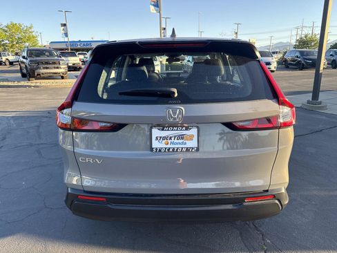 Used 2024 Honda CR-V LX image 8