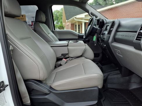 Used 2018 Ford F450 XL w/ Power Equipment Group AWD/4WD image 12