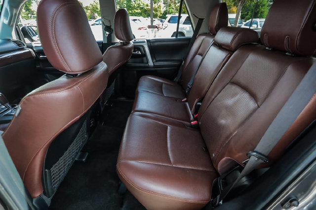Used 2018 Toyota 4Runner Limited AWD/4WD image 62