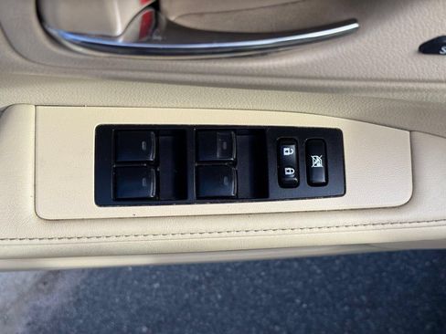 Used 2015 Lexus ES 350 w/ Luxury Package FWD image 15