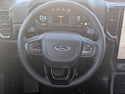 New 2025 Ford Ranger Lariat w/ FX4 Off-Road Package image 9