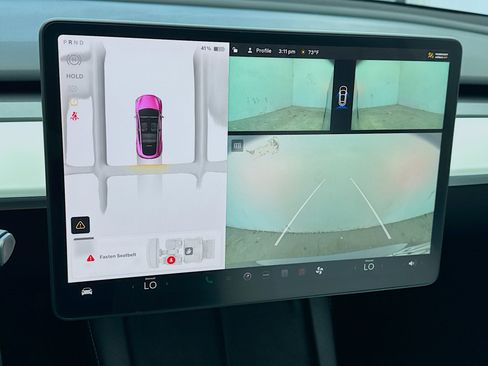 Used 2024 Tesla Model Y Long Range image 10