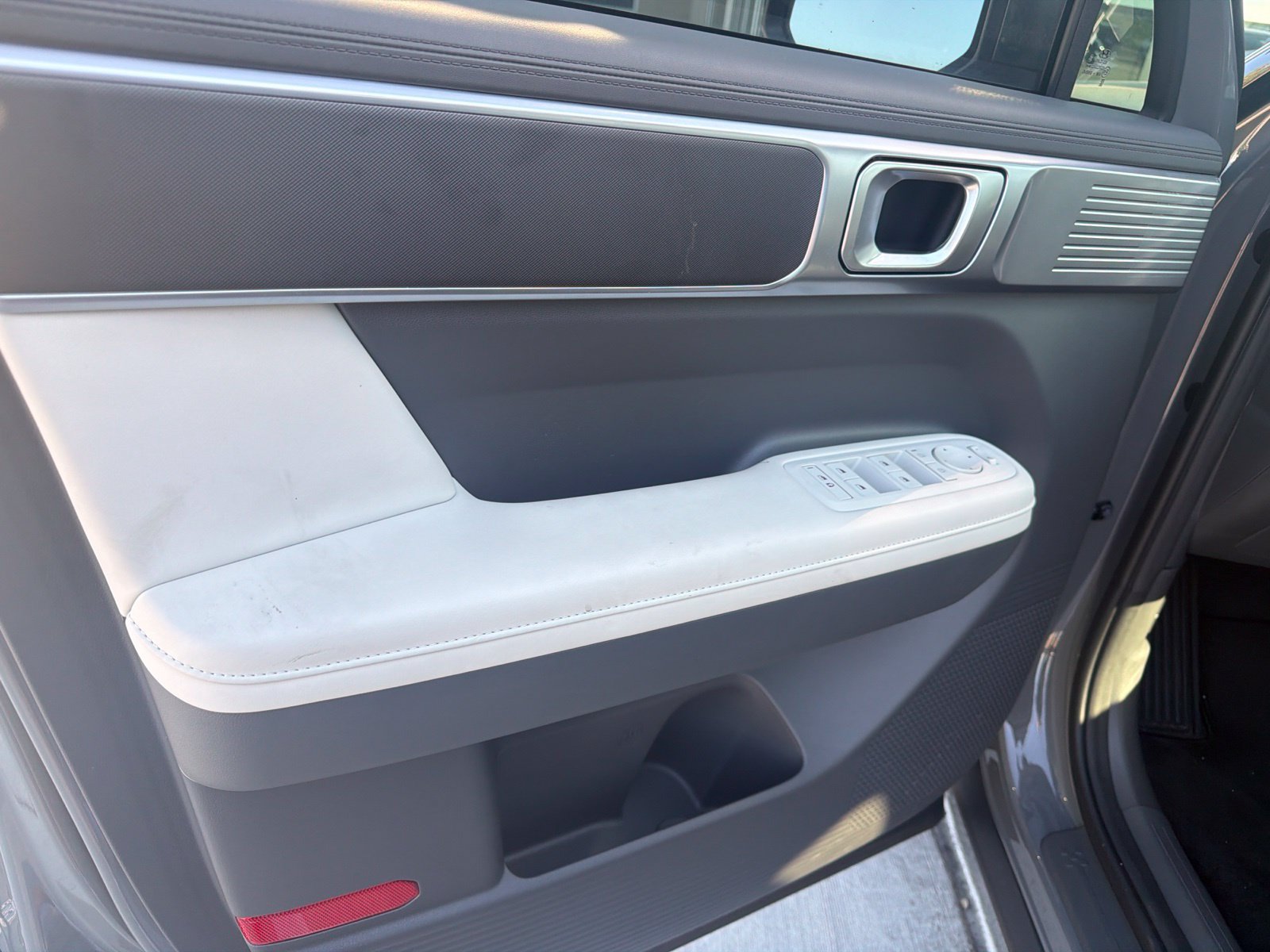 Used 2024 Hyundai Santa Fe SEL FWD image 13