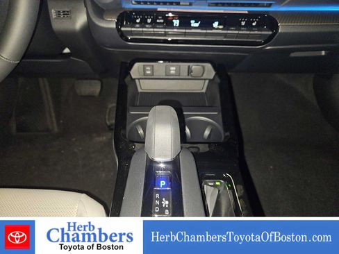 Used 2024 Toyota Prius Limited AWD/4WD image 18