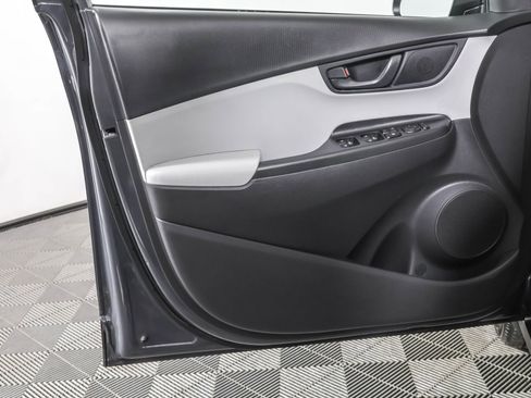 Used 2023 Hyundai Kona SEL image 32