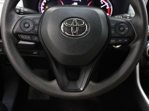 Used 2025 Toyota RAV4 XLE w/ Convenience Package FWD image 24