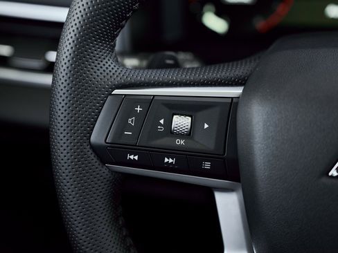 New 2026 Mitsubishi Outlander SE image 37