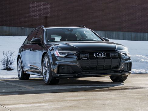 Used 2025 Audi A6 Premium Plus w/ Driver Assistance Package image 2