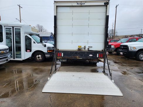 Used 2018 Chevrolet Express 4500 Extended w/ Driver Convenience Package image 34