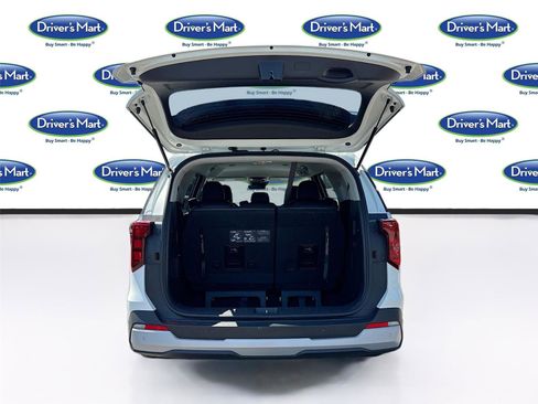 Used 2025 Kia Carnival image 26