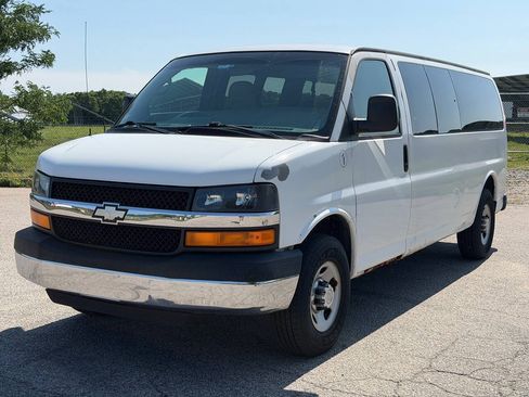 Used 2008 Chevrolet Express 3500 LS RWD image 1