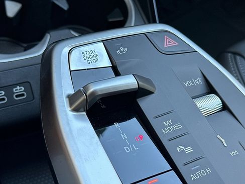 Used 2025 BMW X1 xDrive28i w/ Convenience Package image 15