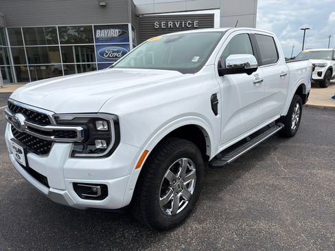 Used 2024 Ford Ranger Lariat RWD image 3