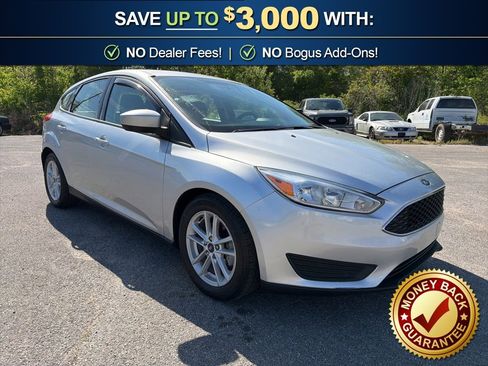 Used 2018 Ford Focus SE FWD image 4