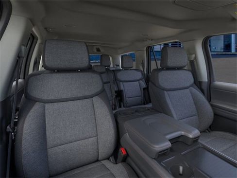 New 2025 Ford Expedition Active image 10