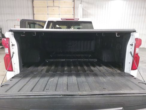 Used 2023 Chevrolet Silverado 1500 RST image 12